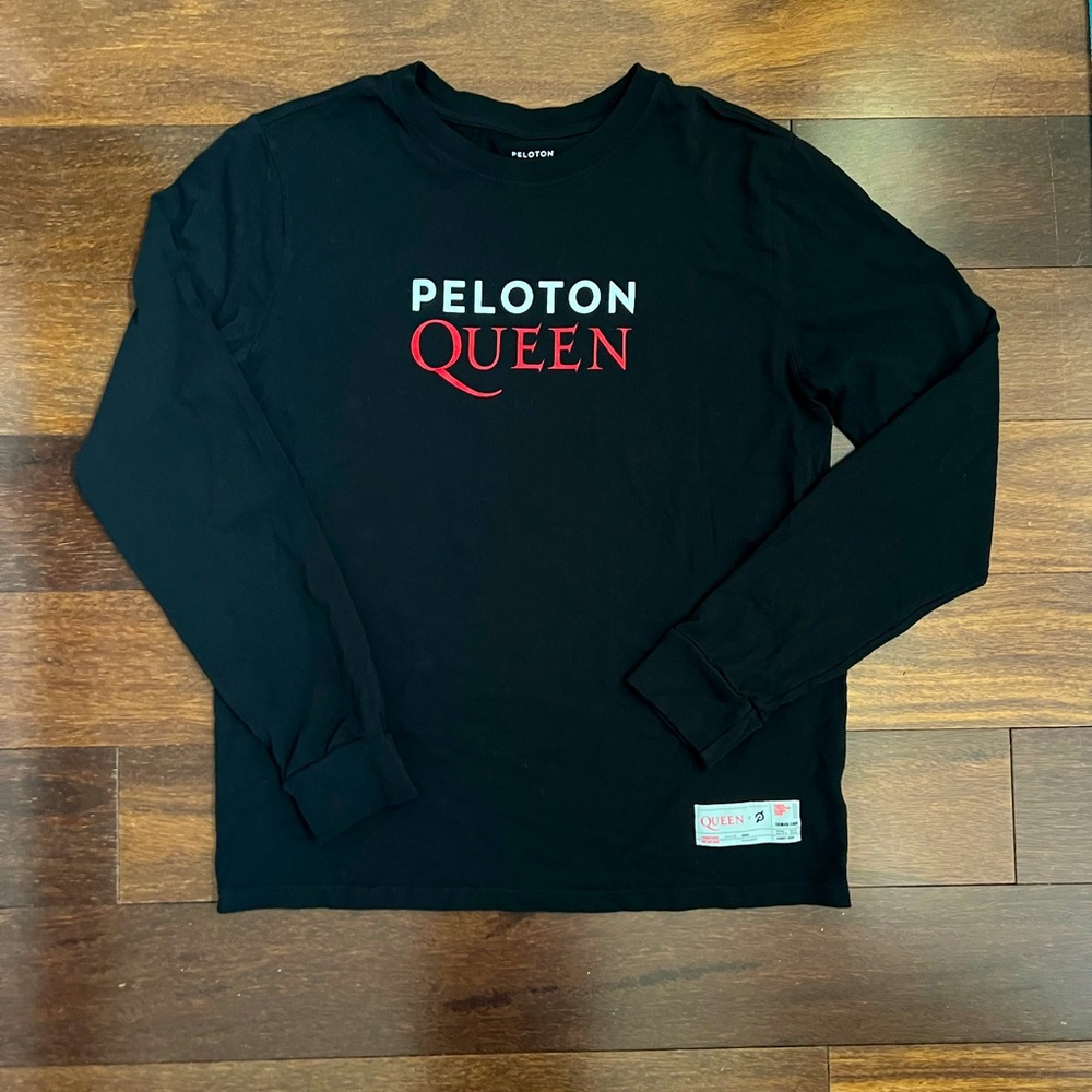 Peloton queen long sleeve tshirt black size medium